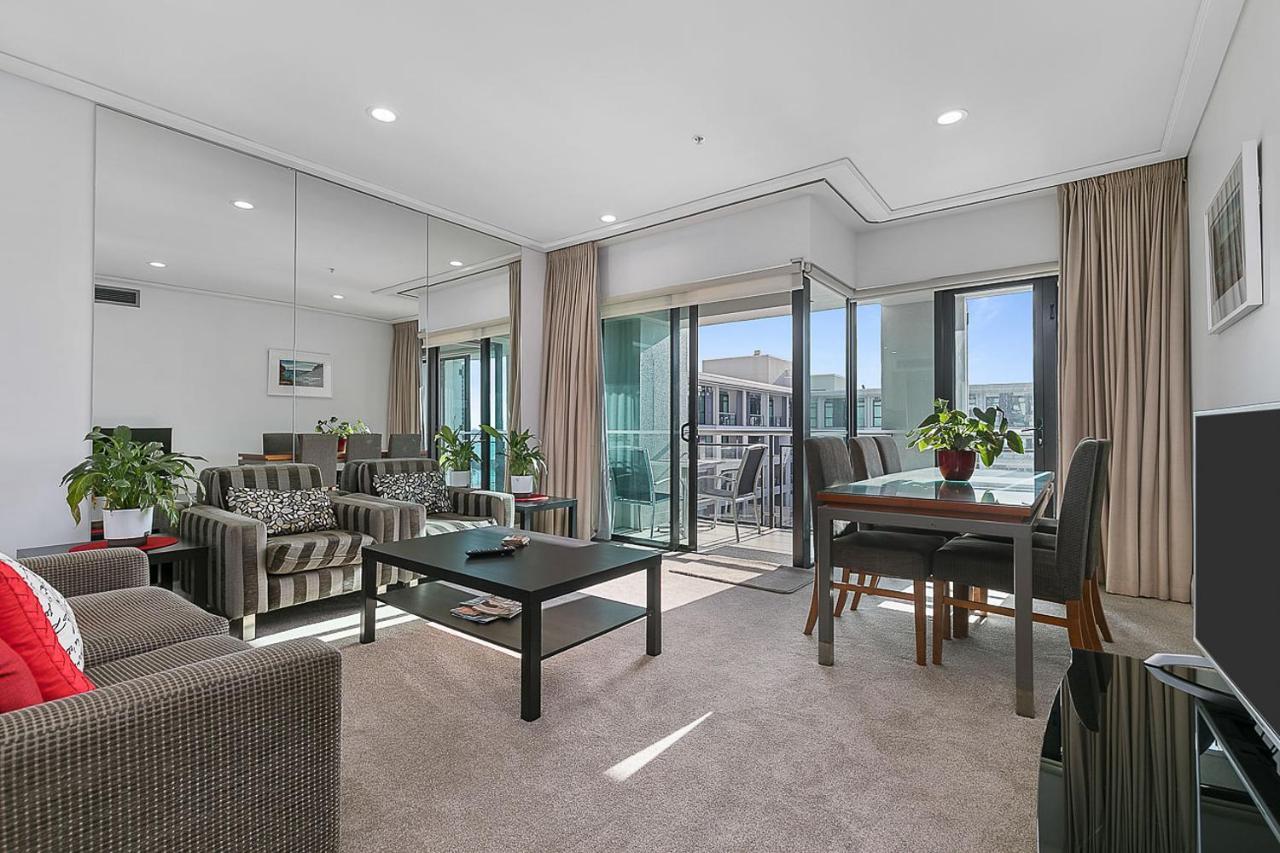 Stunning & Spacious Haven On The Waterfront! Auckland Exterior foto